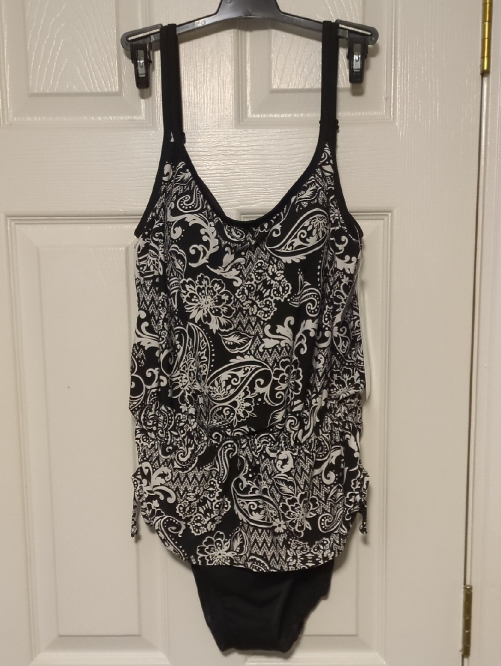 NEW! Women's One Piece Bathing Suit With Skirt Ruffle